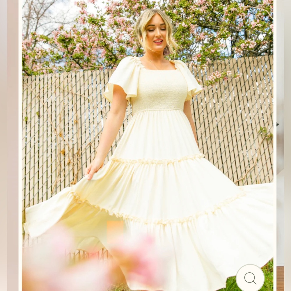 Ivy City Co Ophelia cream smocked dress